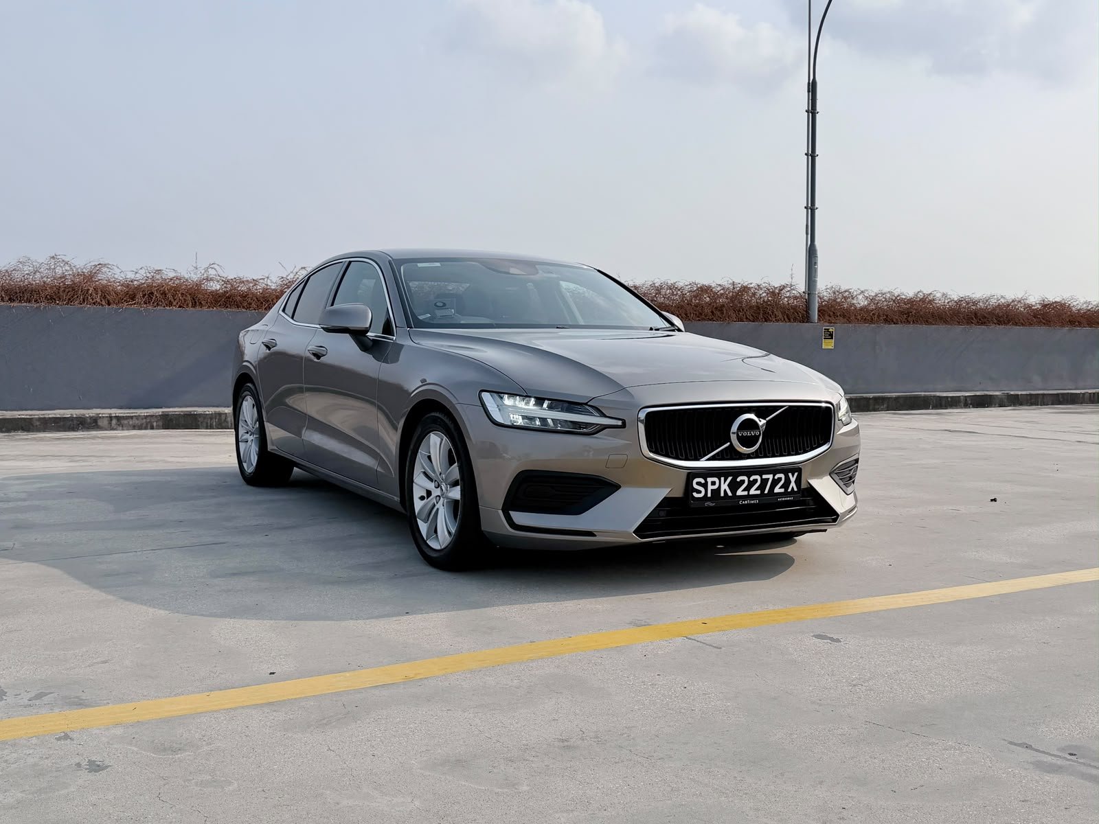 Used Volvo S60 T4 Momentum for sale in Singapore